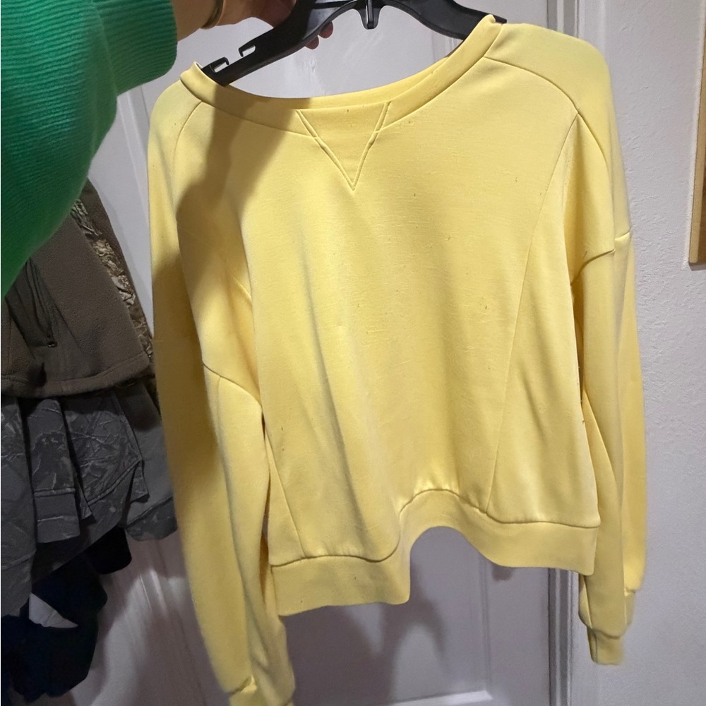 BKE Soft Yellow Scoop-Neck Crew Sweater